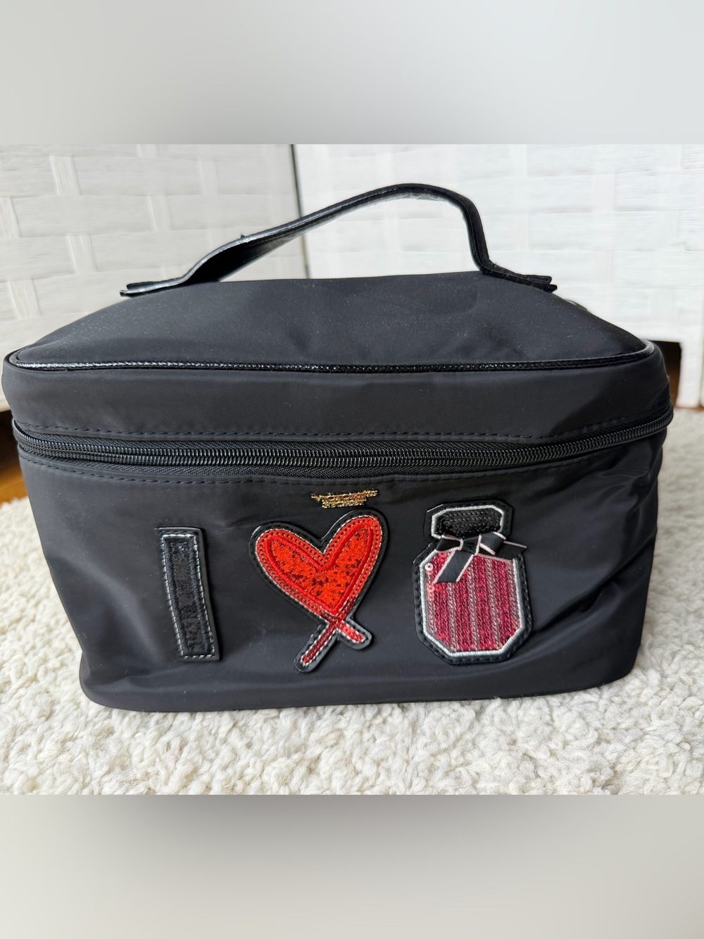 VS Runway Patch Weekender Train Case